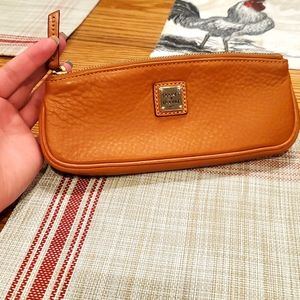 Dooney&Bourke pouch